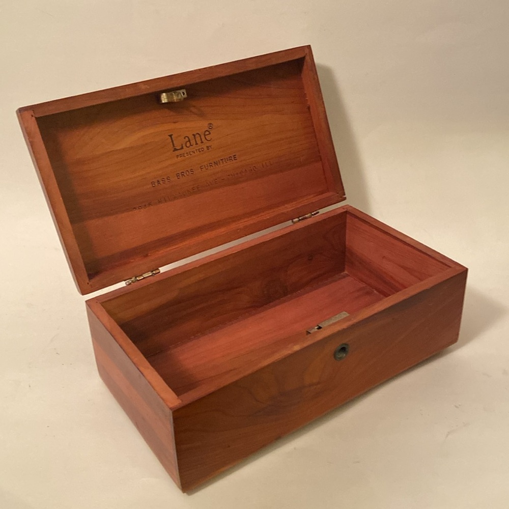 Lane Cedar Chest Small Trinket Jewelry Wooden 
Bass Brothers Furniture No Key